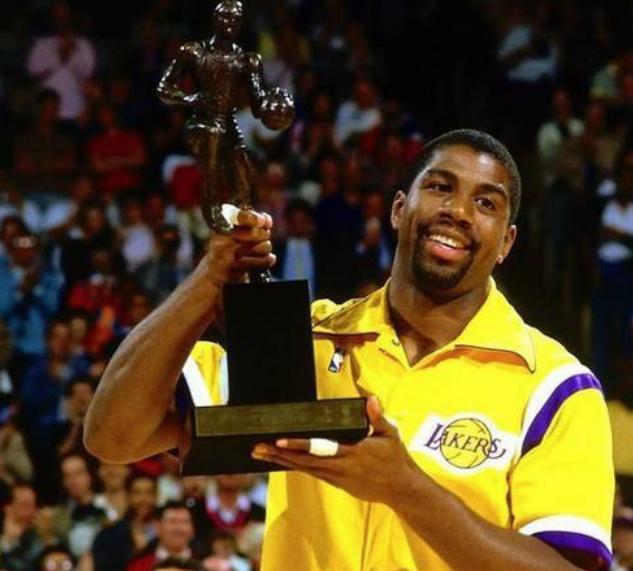 研发团队充 研发团队充